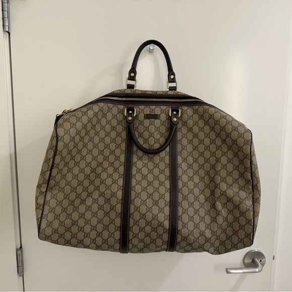 Authentic Gucci Brown Monogram Travel Bag - Picture 2 of 8